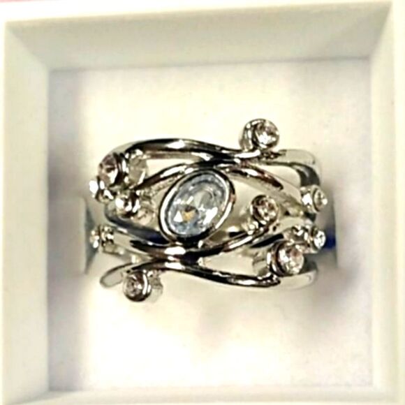 White Round & Oval Diamond Cocktail Ring on 925 Sterling Silver Band - Picture 4 of 14